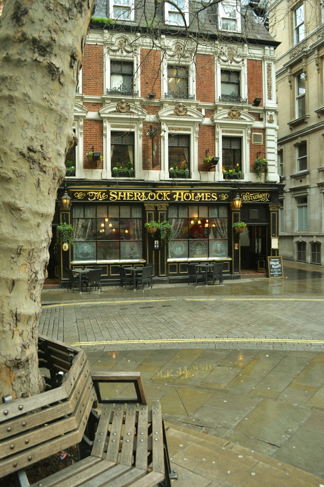 sherlock holmes pipe